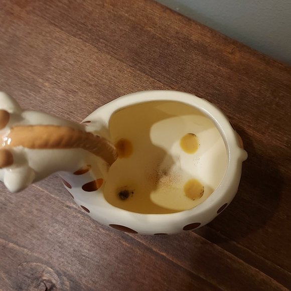 Charmed Aroma Giraffe Candle Holder - Picture 4 of 9